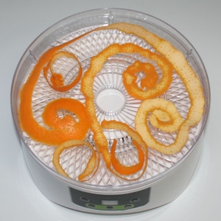 簡単おしゃれにフレンチ風味☆食品乾燥機でオレンジ塩